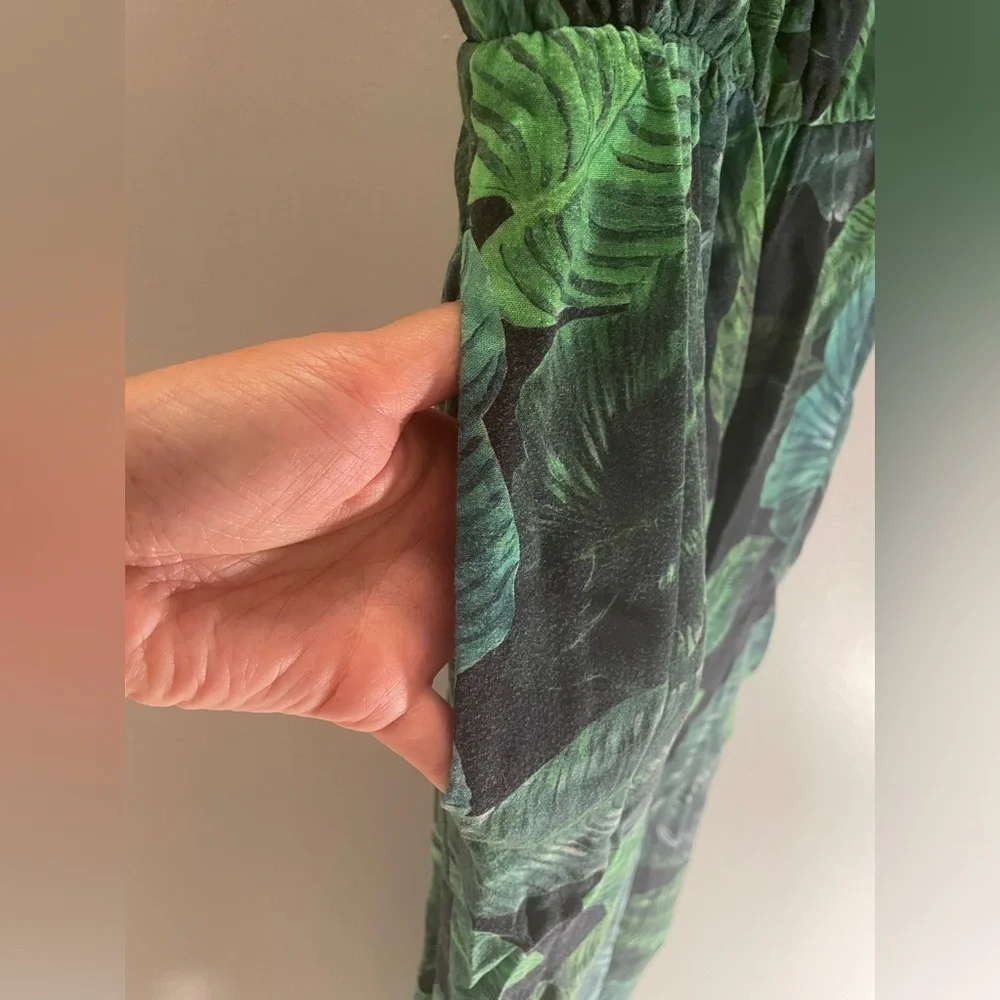 Topshop Women’s Green Palm Print Spaghetti Strap Romper Jumpsuit Size 4 - Picture 4 of 8